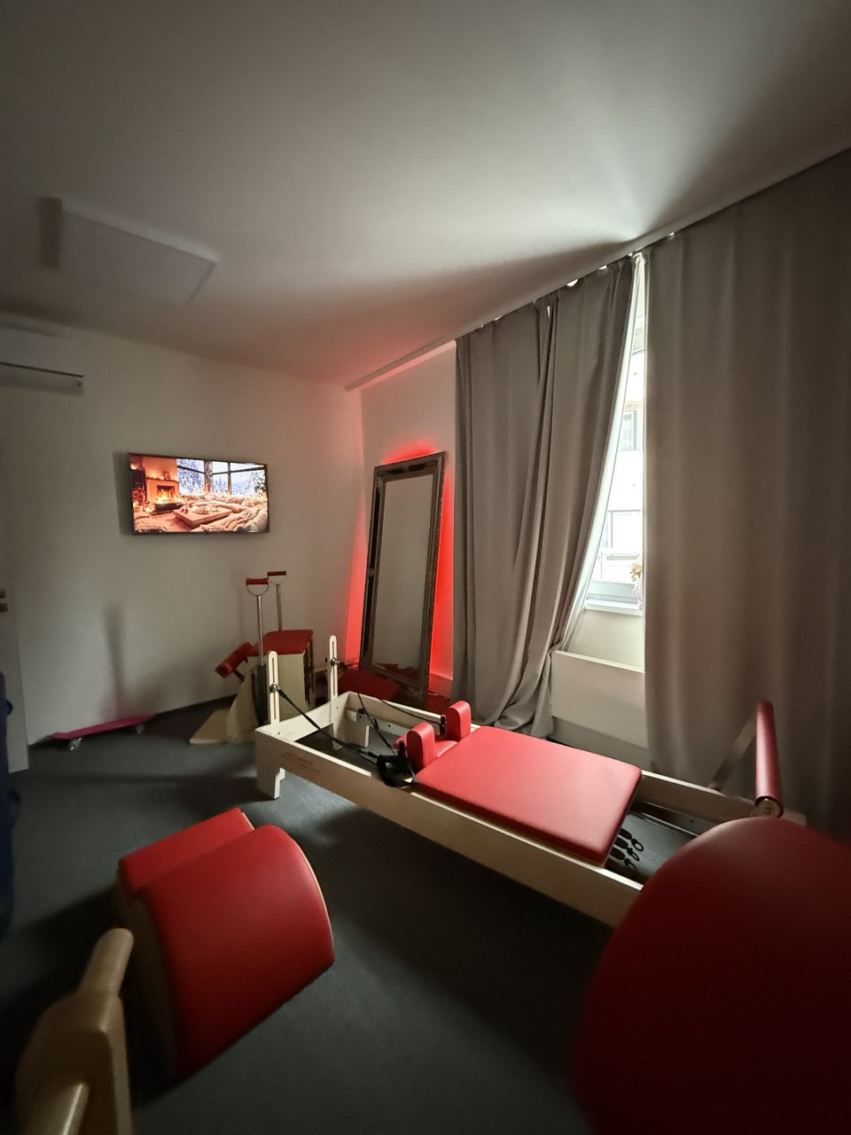 Mafit Prague — reformer and recovery room with red light therapy